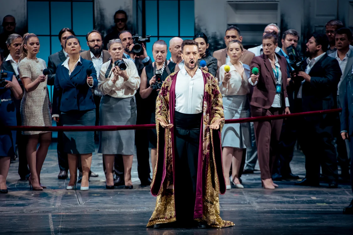 Final cu Andrei Lazăr și artiști ai Corului Operei Naționale București. Foto Andrei Grigore