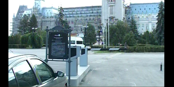 Parcarea cu însemnele Palas