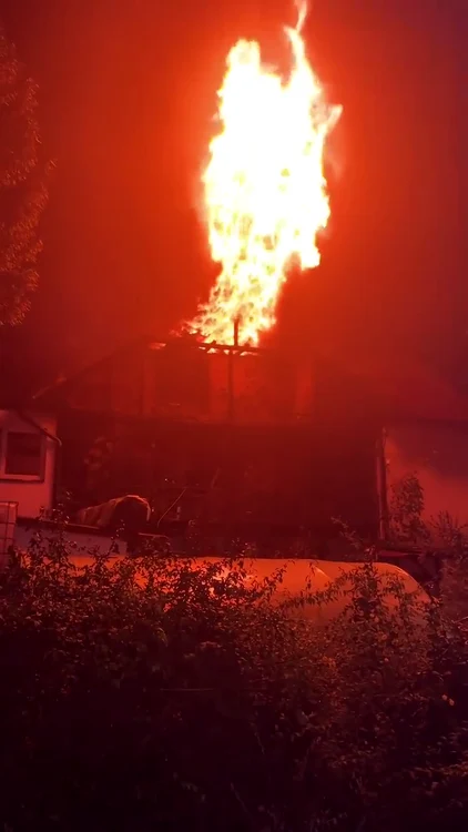 incendiu casă Suceava, FOTO: Alina Iosif