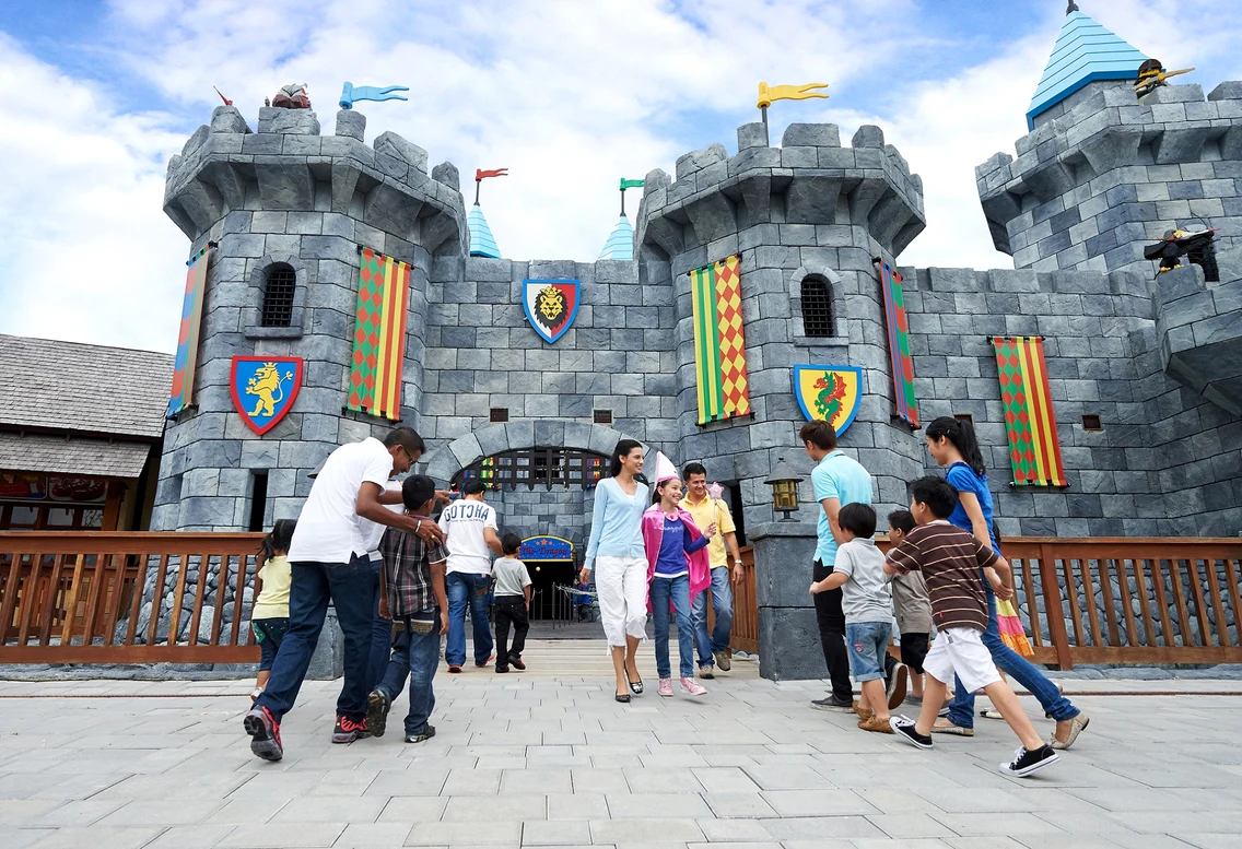 18Dubai Parks and Resorts   LEGOLANDR  Kingdom jpeg