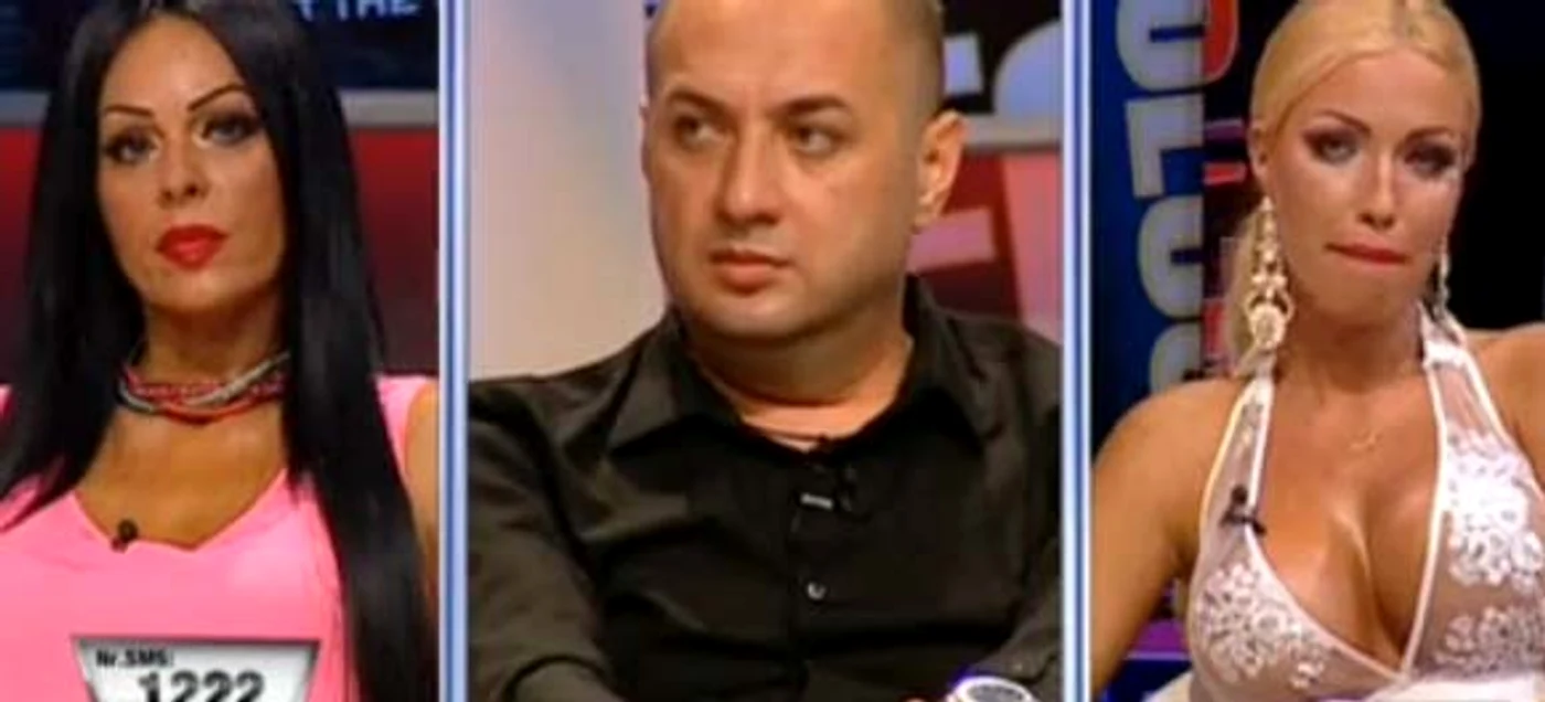 
    Dana şi Loredana s-au jignit ca la uşa cortului, în direct, la Kanal DFoto: Captură Kanal D  