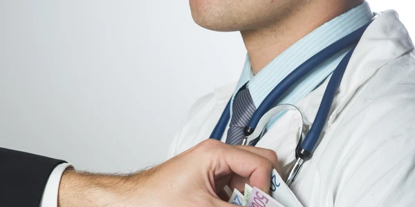 Spaga medic FOTO Shutterstock 