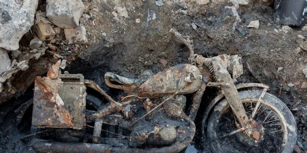 motocicleta germana gasita in dunare foto volksbund png