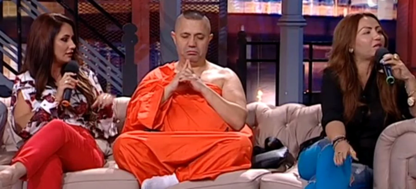 
    Manelistul vrea să fie zenFoto: captură Antena 1  