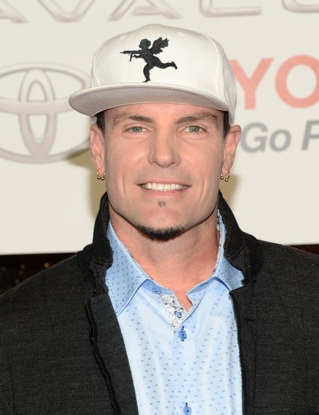 Cum s-a împietenit Vanilla Ice cu Pablo Escobar, fără să știe cine este. „Eram mereu pe bărci, cu o grămadă de bikini în jur”