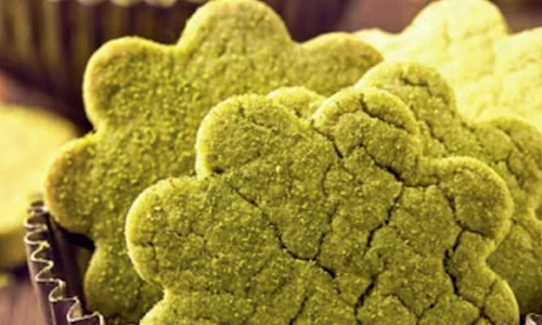 biscuiti cu matcha jpg