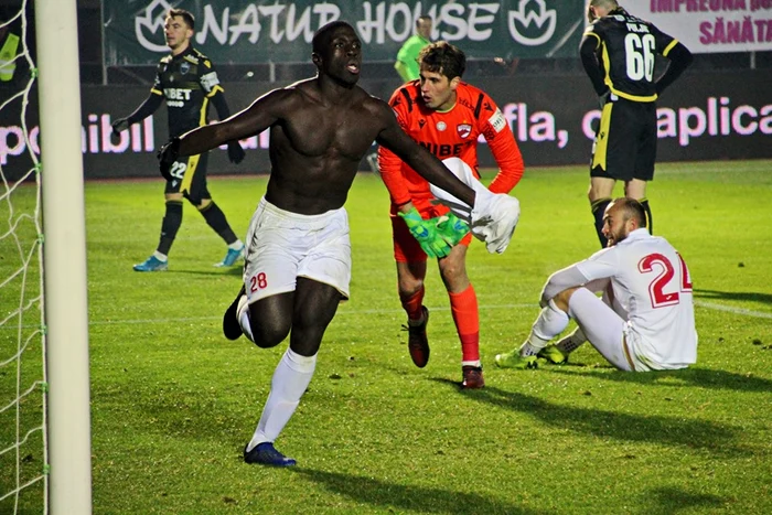 Dinamoviștii, la pământ în meciul cu Hermannstadt