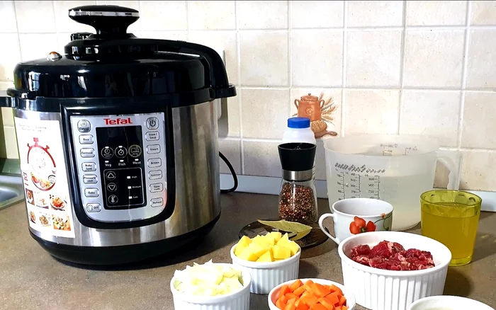 Multicooker Tefal - printre cele mai performante oale electrice în 2026 Sursă YouTube