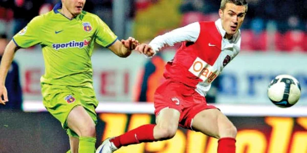 Marius Alexe (dreapta) are un început de sezon senzaţional