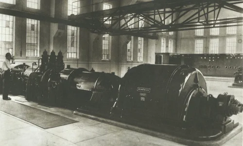 Centrala electrică cu turbină de abur de 2000 KW de la Fabrica de Hârtie Letea, în 1930