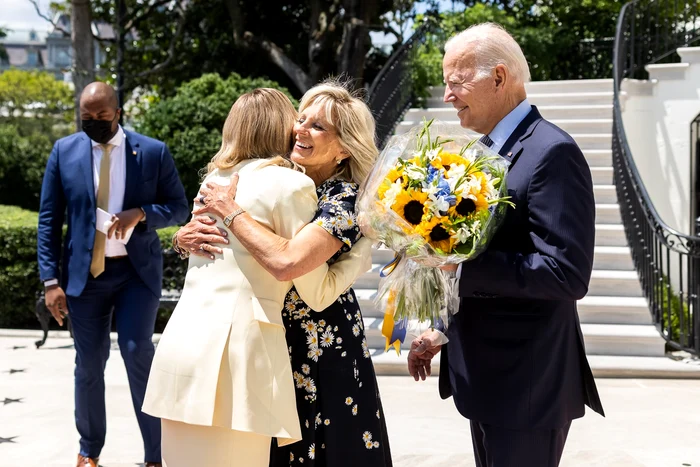 Olena Zelenska la Casa Alba in SUA Jill Biden aceeasi rochie ca la Bucuresti (8) jpg