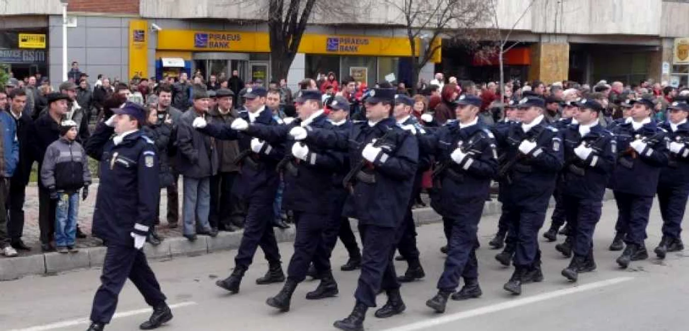 Garda de onoare va defila pe B-dul A.I. Cuza (Foto IJJ Olt)