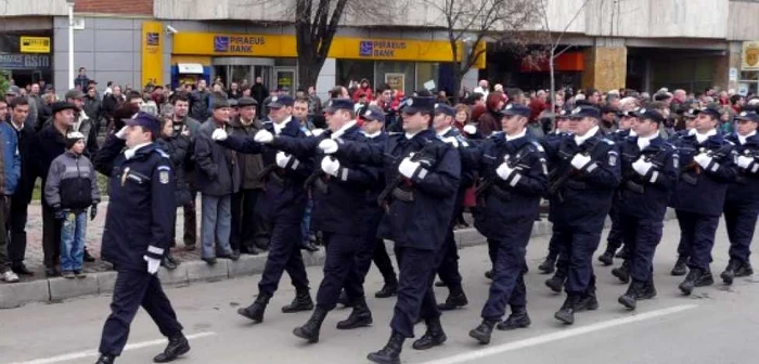 Garda de onoare va defila pe B-dul A.I. Cuza (Foto IJJ Olt)