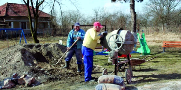 Hunedoara: Şantiere de construcţii blocate de ITM
