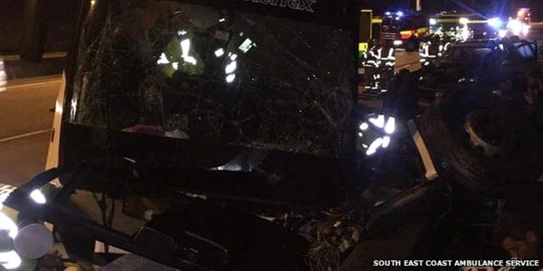 accident autocar anglia foto bbc