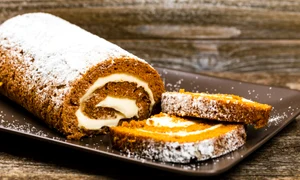 1 rulada crema branza shutterstock 1332442034 jpg jpeg