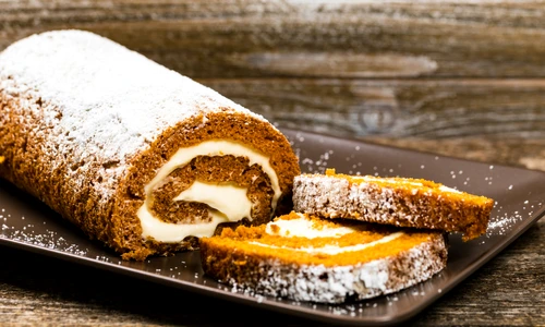 1 rulada crema branza shutterstock 1332442034 jpg jpeg
