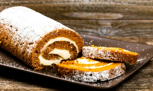 1 rulada crema branza shutterstock 1332442034 jpg jpeg