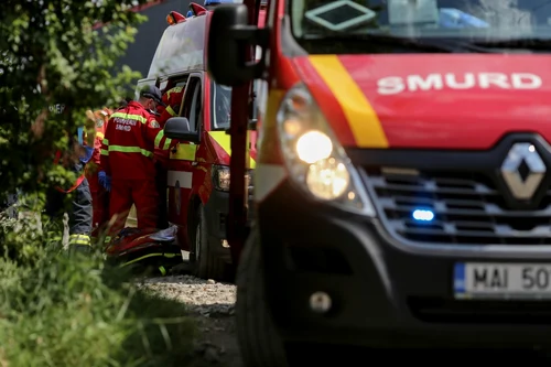 Zece persoane rănite într-un incendiu la o hală din Popeşti-Leordeni. FOTOInquam Photos / Sabin Cirstoveanu