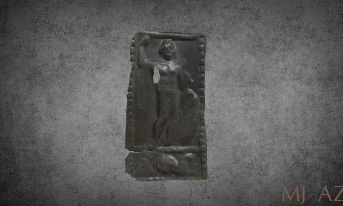 O piesă de bronz care decora echipamentul unui soldat din Dacia romană (foto: Muzeul Județean de Istorie și Artă Zalău)