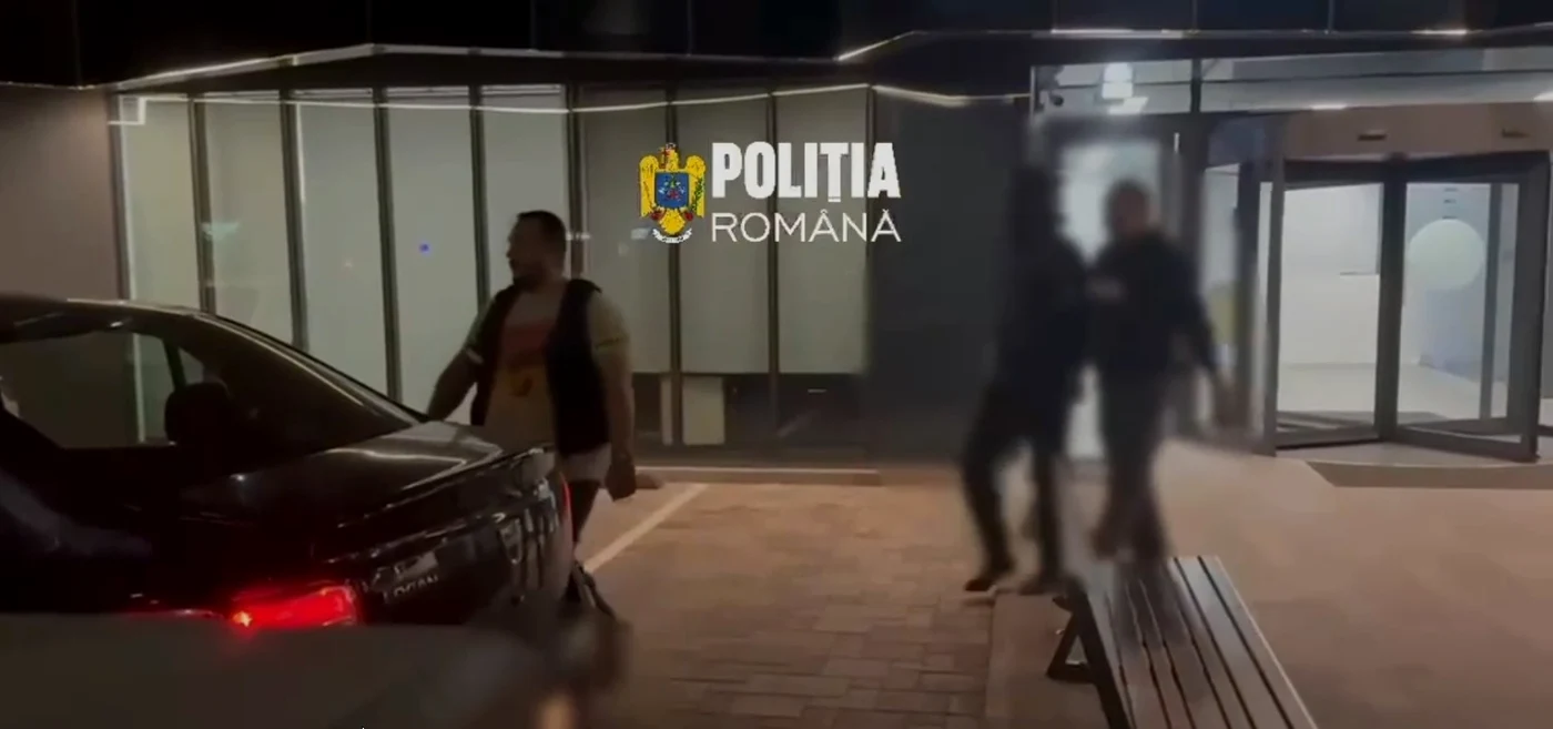 Agresorul a fost eţinut pentru 24 de ore.
