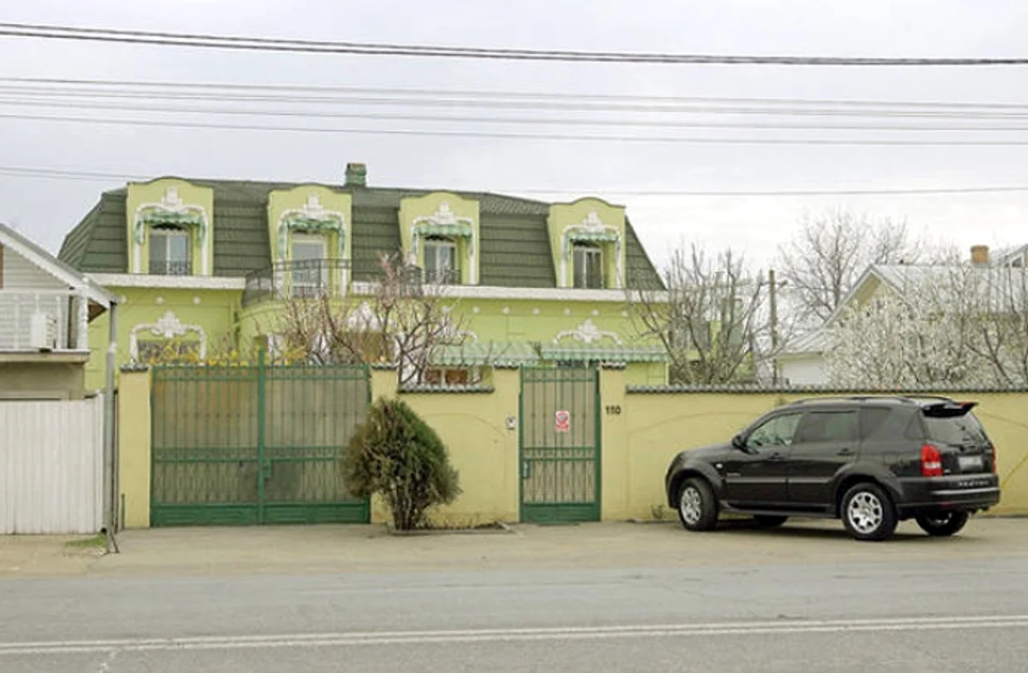 Casa de Afumați a fost vândută de Oana pe 150.000 de euro Sursa: agentiadepresamondenă.com