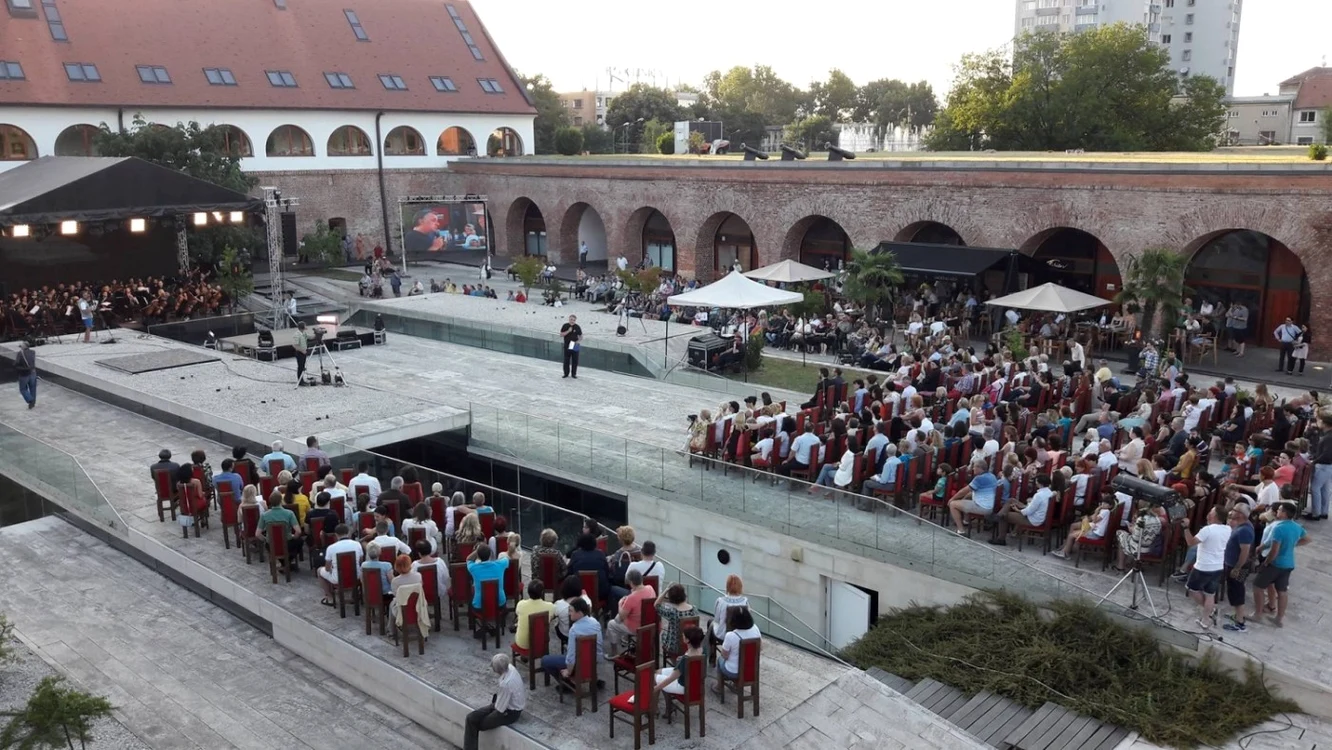 Bastionul Therzia într-o ipostază nemaiîntâlnită FOTO Ştefan Both