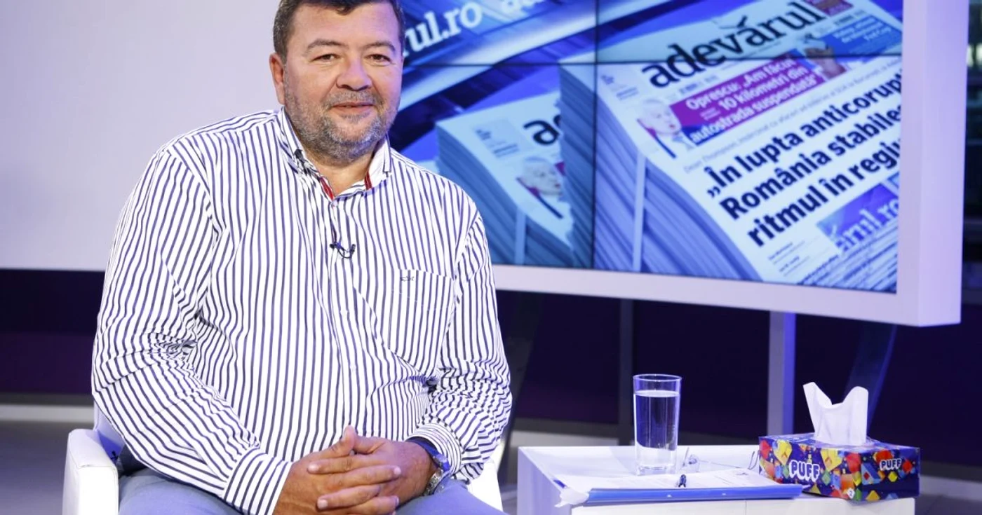 Gabriel Dumitraşcu, preşedintele consiliului de administraţie al RADET, îl acuză pe Andrei Gerea, ministrul Energiei, de incompentenţă. La rândul său, Gerea cere demiterea lui Dumitraşcu