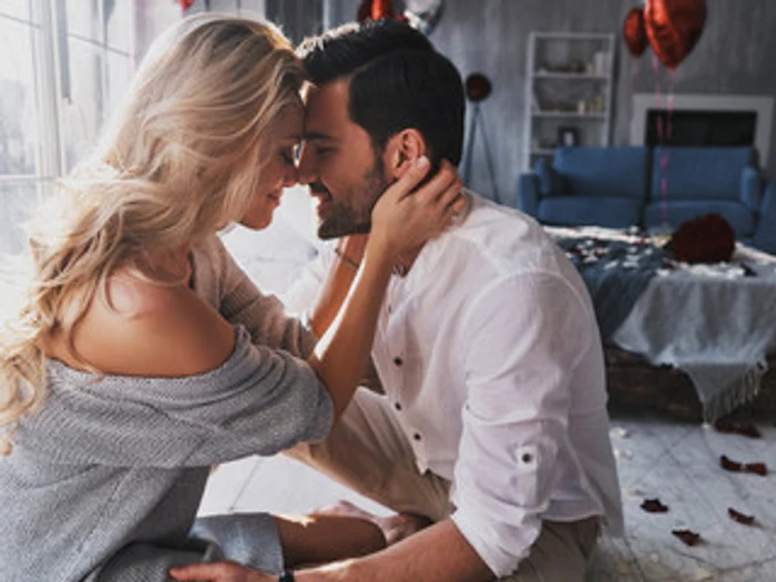 
    Cu cât o femeie îşi arată recunoştinţa, aprecierea faţă de partenerul ei, cu atât acesta va oferi mai multfoto: 123RF  