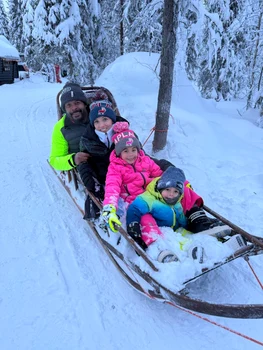 Familia Ibacka în Laponia / Foto: Instagram