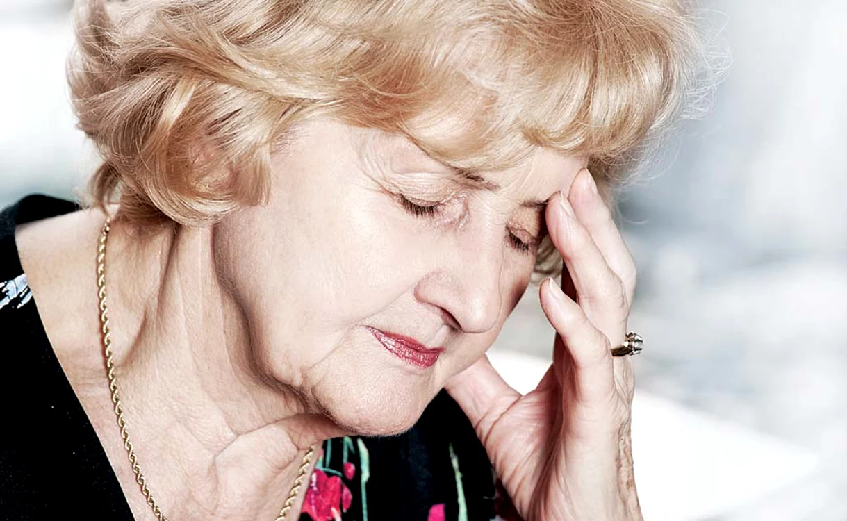 
    Primele semne ale bolii degenerative apar după pragul vârstei de 60 de ani  