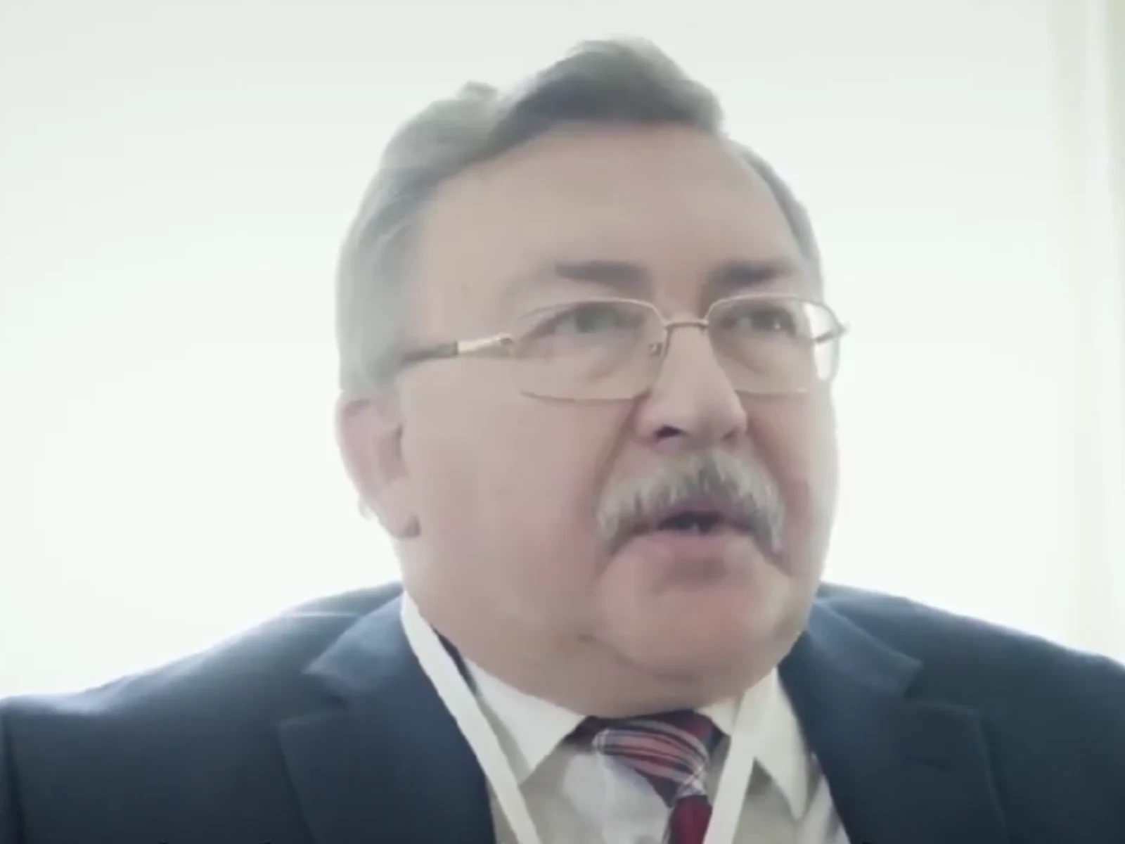 Rusia se oferă să medieze negocierile de pace între Iran ș SUA. „Americanii gestionează foarte prost situația”