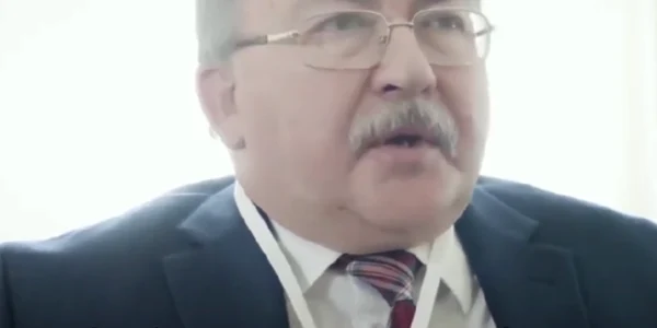 Mihail Ulianov foto captura video Institute of Global Affairs (1) png