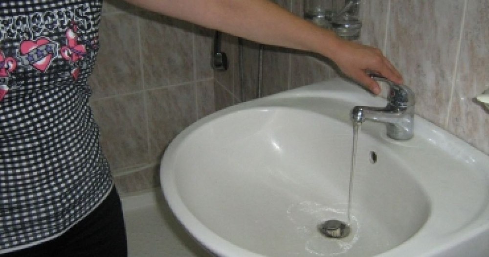 Restricții de apă în 449 de localități, inclusiv o parte din Iași, din cauza secetei severe