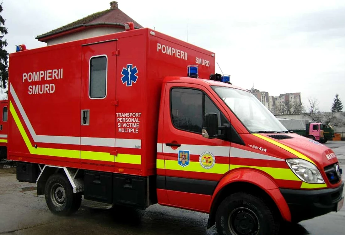 Ambulanță pentru victime multiple Foto: ISU Sibiu