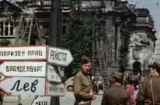Iulie, 1945  Viaţa de zi cu zi în Berlin, între ruine şi speranţe / VIDEO  jpeg