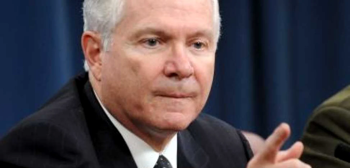 Robert Gates: Iranul încearcă să producă arme nucleare