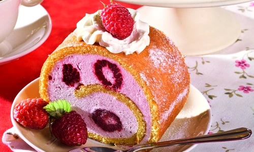 rulada cu zmeura 580x400 jpeg