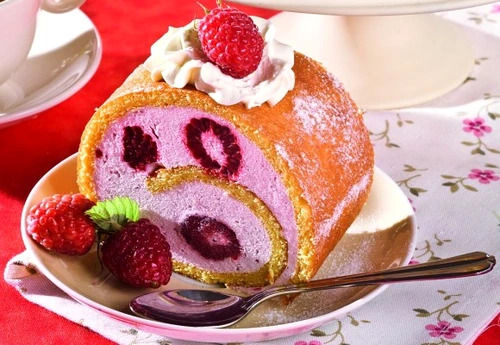 rulada cu zmeura 580x400 jpeg