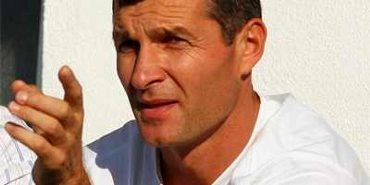 FOTBAL: Sabău mai crede în calificarea lui Timişoarei în grupele Ligii Europa