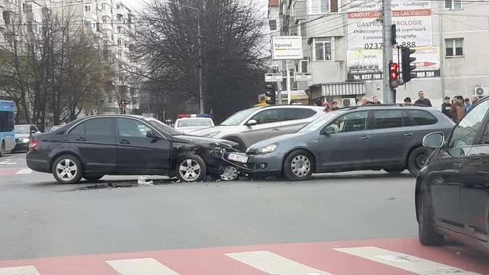 Accidentul a avut loc în Focşani  FOTO: Sorin Mădulărea