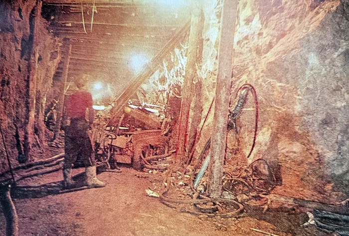 Mină în Maramureș in anii '80. Fotografii: Sandu Mendrea, Album Maramureș, Editura Sport - Turism.