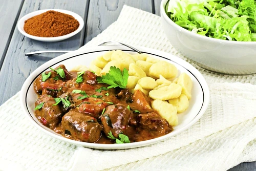 tocanita din carne de vita jpeg