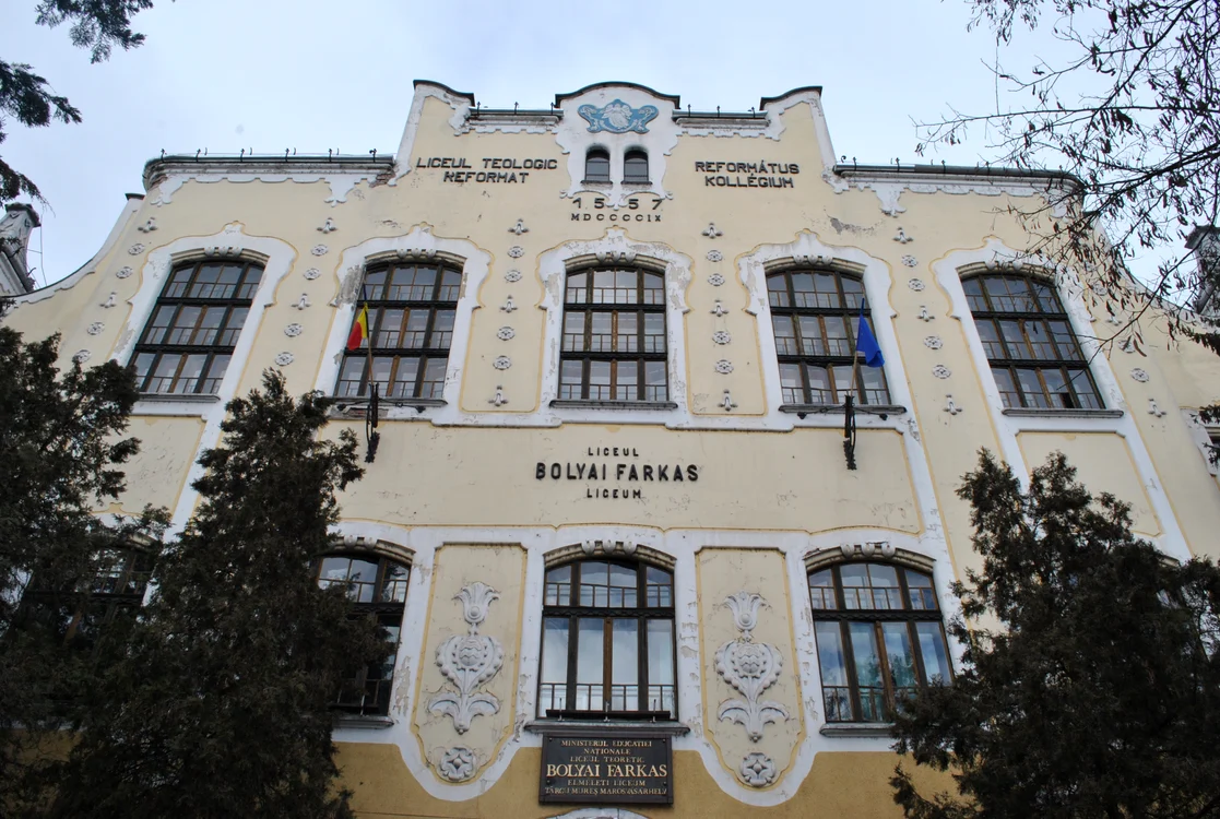 Liceul Bolyai Farkas din Târgu Mureș FOTO Wikipedia