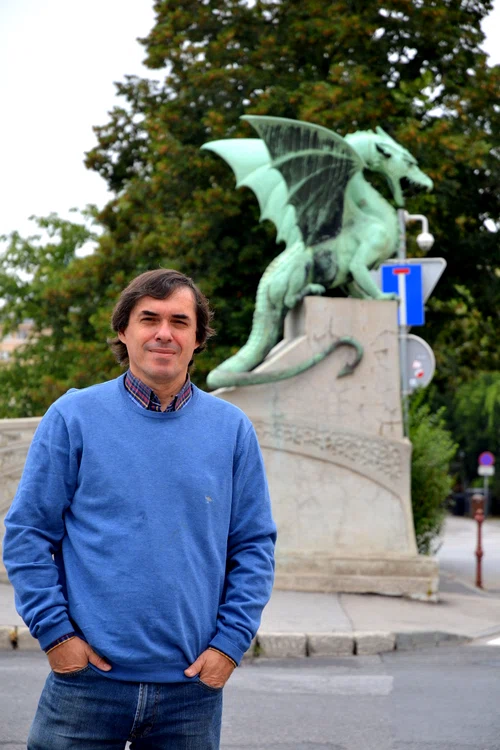 "M am luat pe mine însumi ca duhovnic şi psihanalist" interviu cu Mircea CĂRTĂRESCU jpeg