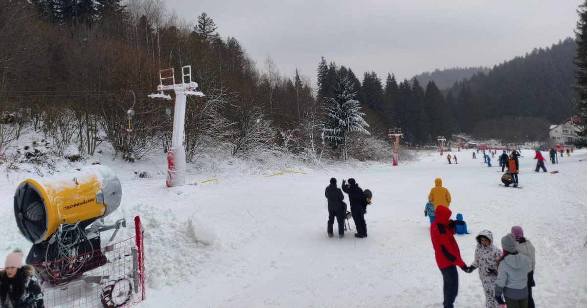 Poiana Brașov: Două pârtii pentru începători, acum deschise pentru toți pasionații!