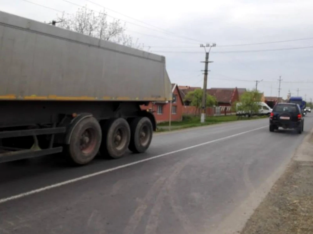 Se circulă în condiţii bune pe drumul Arad-Felnac