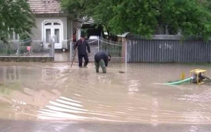 Bucureştiul s-a inundat în urma ploilor de sămbătă noaptea