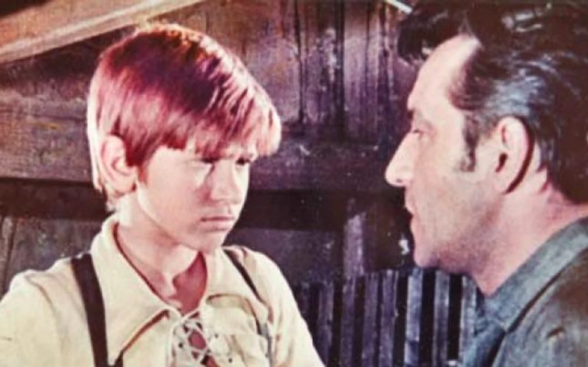 Costel Băloiu, într-o secvenţă din serial, alături de Sergiu Nicolaescu
