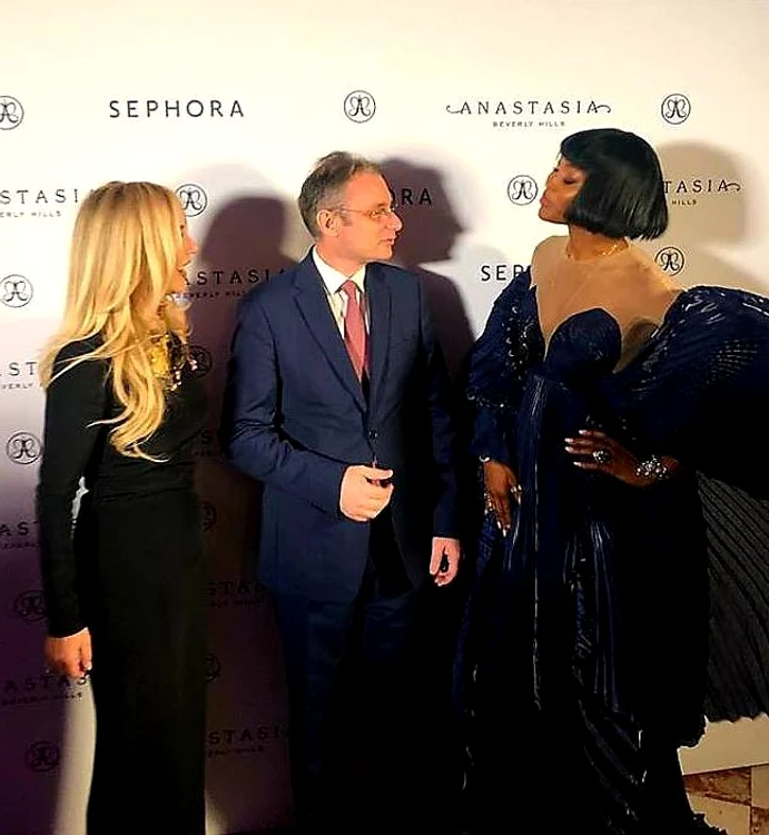 9 naomi campbell luca niculescu anastasia soare la ambasada romaniei din paris 2 jpg jpeg